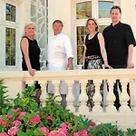 Logis & Restaurant - Le Chateau Des Tourelles 3 Etoiles Hotell Le Wast
