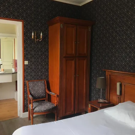 Logis Hôtel&restaurant - Le Château Des Tourelles 3 étoiles 2* Le Wast