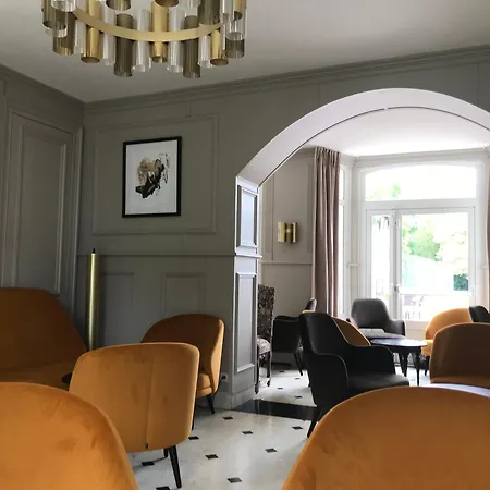 Hotel Logis & Restaurant - Le Chateau Des Tourelles 3 Etoiles 2*