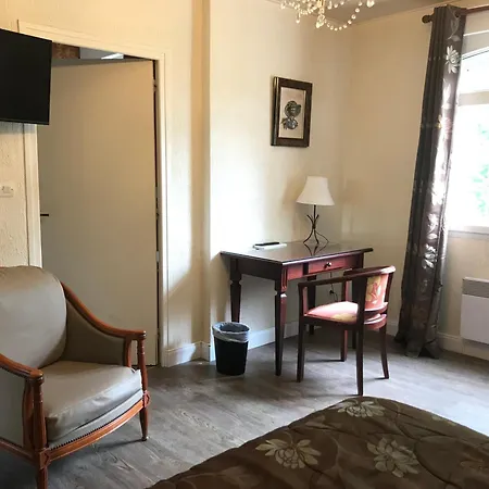 Logis & Restaurant - Le Chateau Des Tourelles 3 Etoiles Hotel Le Wast