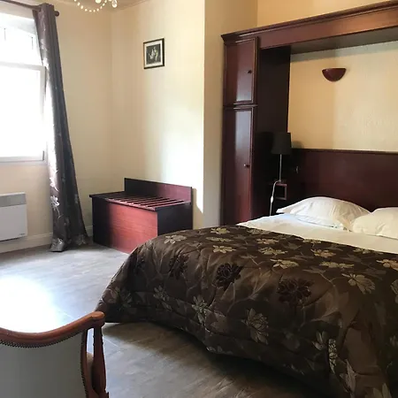 Logis & Restaurant - Le Chateau Des Tourelles 3 Etoiles