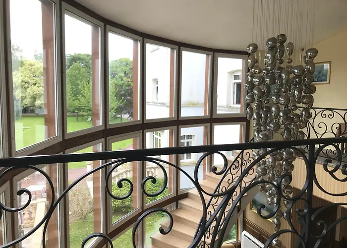 Logis Hôtel&restaurant - Le Château Des Tourelles 3 étoiles 2*