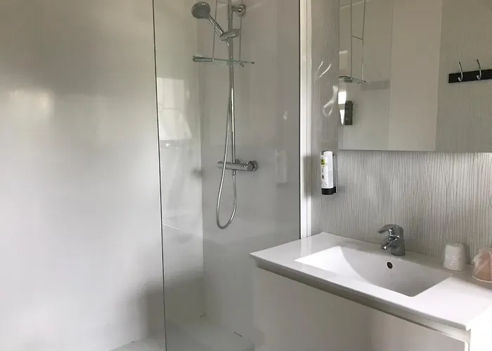 Logis & Restaurant - Le Chateau Des Tourelles 3 Etoiles Le Wast