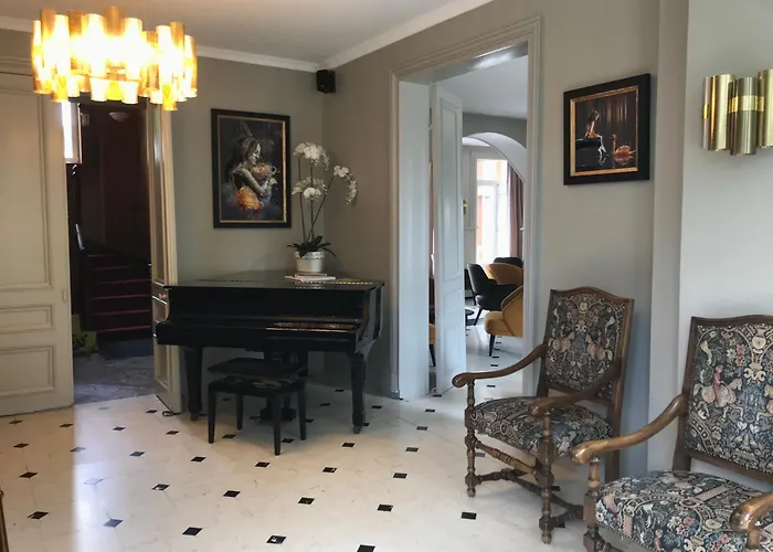 Logis Hôtel&restaurant - Le Château Des Tourelles 3 étoiles 2* Le Wast